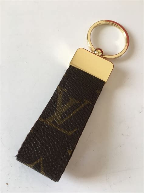 louis vuitton credit card holder price|louis vuitton keychain card holder.